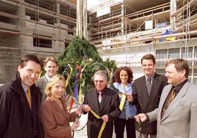 Broicher Mitte Richtfest Foto: Walter Schernstein