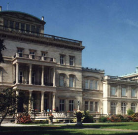 Villa Huegel