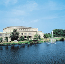 Stadthalle außen