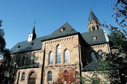 Das Zisterzienserinnen-Kloster im Dorf Saarn