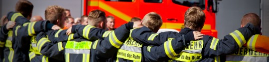 Die Feuerwehr Mülheim unterhält eine Feuerwehrschule, die für die Planung, Koordination und Durchführung von Lehrgängen und Aus- und Fortbildungen für die gesamte Feuerwehr verantwortlich ist.
