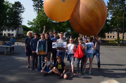 Luisenschüler schicken Wetterballon in die Stratosphäre