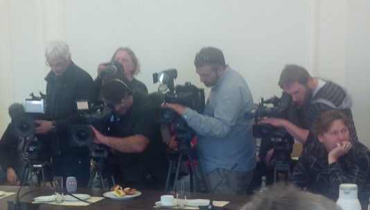 Das Medienaufkommen bei der Pressekonferenz zur Tagung des Präsidiums des Deutschen Städtetages am 21.4.2015 in Mülheim an der Ruhr war sehr groß.