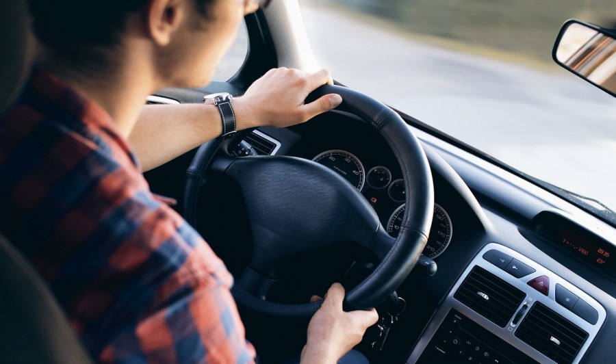 Informationen zum Führerschein: Begleitetes Fahren ab 17 Jahren. - Pixabay