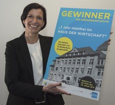 Sandra Heger. Die stolze Gewinnerin des Gründerbüros im Haus der Wirtschaft