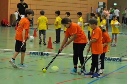 Insgesamt sechs Sportarten wurden beim Tag der Talente in der RWE-Sporthalle angeboten.