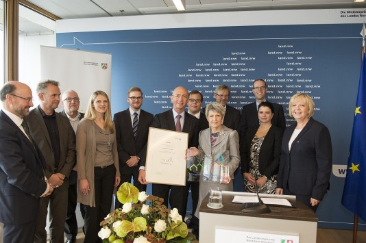 Mülheim an der Ruhr ist am 28. Oktober 2015 im Rahmen eines Festakts im Düsseldorfer Landtag durch Ministerpräsidentin Hannelore Kraft als Europaaktive Kommune in NRW ausgezeichnet worden.