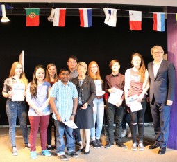 Mülheimer Schulen beteiligen sich an Europawoche: Gewinner beim Europa-Quiz ist das Gymnasium Heißen