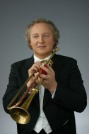 Der weltberühmte deutsche Trompeter Reinhold Friedrich spielt am 4.12. in der Stadthalle 