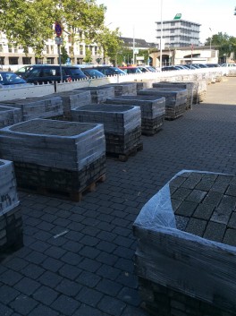 Sanierung Bodenbelag am oberen Synagogenplatz: Ausgebautes Pflaster vom Löhberg wird recycelt