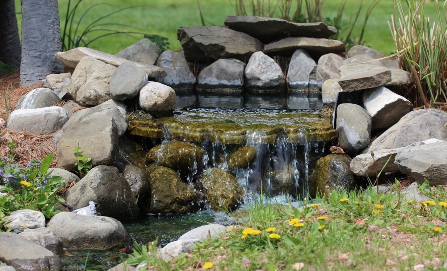Brunnen im Garten. Was ist bei Brunnen und Grundwasserhaltung zu beachten - Pixabay