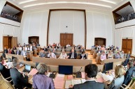 Sitzung des Rates der Stadt im Ratssaal. Foto: Walter Schernstein