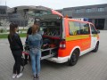 Großes Interesse fanden auch die Ausrüstung eines Rettungs- und Krankentransportwagens sowie eines Notarzteinsatzfahrzeuges. - Quelle/Autor: Feuerwehr Mülheim