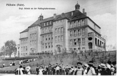Volksschule an der Mellinghofer Straße (der heutigen Realschule)