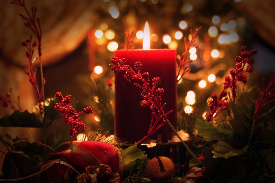Weihnachten, Weihnachtsbaum, Adventskranz, brennen, verbrennen, Informationen der Feuerwehr zu Brandgefahren an Weihnachten. - Pixabay