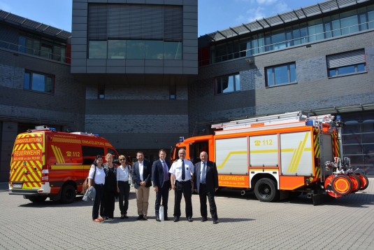 Im Rahmen eines offiziellen Besuches der Stadt Mülheim besuchte eine Delegation unter Leitung des Bürgermeisters Serge Babary unserer Partnerstadt Tours auch die Hauptfeuer- und Rettungswache der Feuerwehr.