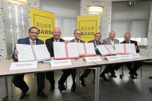 Aus drei mach eins: Ruhrbahn-Verträge am 14. Juli 2017 unterzeichnet