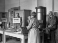 Historische Fotoaufnahme der ersten demokratischen Wahlen nach dem Ende des Zweiten Weltkriegs am 13. Oktober 1946 in Mülheim an der Ruhr.
 - Quelle/Autor: Kulturbetrieb / Stadtarchiv
