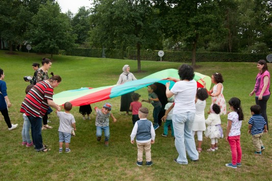 Opstapje-Familien feiern Sommerfest in der MüGa: Die Kinder hatten großen Spaß