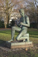 Bronzestatue Bogenschütze des bedeutenden Mülheimer Künstlers Hermann Lickfeld (1898-1941)