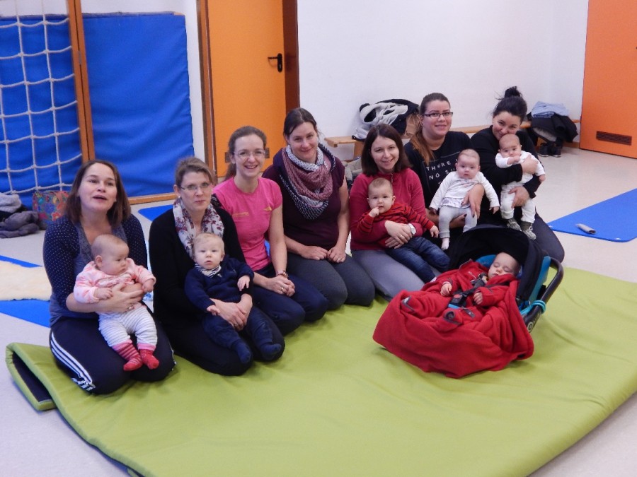 Rückbildungsgymnastik mit Baby im Familienzentrum Karlchen - Familienzentrum Karlchen