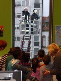 Vorleseaktion der Feuerwehr Mülheim im Medienhaus