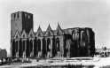 Die kriegszerstörte Petrikirche nach 1943 (Ansicht von Südosten)