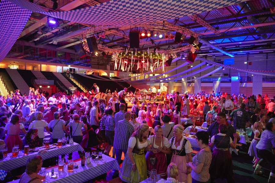 Mülheimer Oktoberfest in der innogy Sporthalle 2019 - Mülheimer SportService
