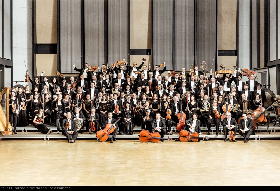 Die Neue Philharmonie Westfalen ist am 19. Februar 2021 unter der Leitung ihres Chefdirigenten Rasmus Baumann zu Gast in Mülheim. - Neue Philharmonie WestfalenPedro Malinowski