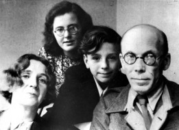 Die Familie Tomberg mit Ursula von Hippel