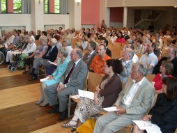 Festakt zur Übergabe der Mülheimer Erklärung zur Würde und Lebensqualität Pflegebedürftiger und der sie Pflegenden in der Aula Realschule Stadtmitte am 8. Juli 2013.