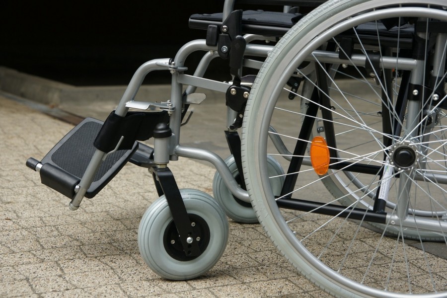 Rollstuhl, Behinderung, Behinderte, Handicap - Pixabay
