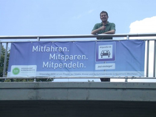 Martin Schröer vom Amt für Verkehrswesen und Tiefbau wirbt für das Projekt Mitpendler der Stadt Mülheim an der Ruhr.