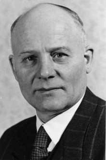 Am 18. November 1948 wurde Heinrich Thöne zum Mülheimer Oberbürgermeister gewählt - Stadtarchiv