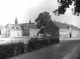 Ansicht der Klosteranlage Mariensaal in Saarn