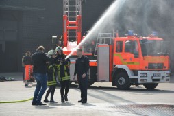 Am 23. April 2015 fand bereits zum zehnten Mal der Girls Day bei der Feuerwehr Mülheim statt. Die 23 teilnehmenden Mädchen konnten dabei Einblicke in deren Arbeit nehmen.