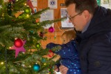 Im Arche Park Witthausbusch wurde heute ein Weihnachtsbaum von Kindern der Kindertagespflege Hasennest geschmückt. - Tobias Grimm - Online Redaktion - Referat I