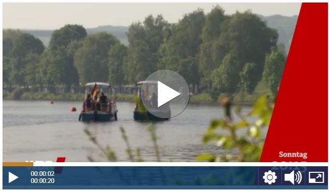 Wunderschön Mit dem Tret-Hausboot über die Ruhr  von Mülheim nach Essen. Unterwegs mit Tamina Kallert im WDR Fernsehen am 22. April 2018 - WDR Fernsehen