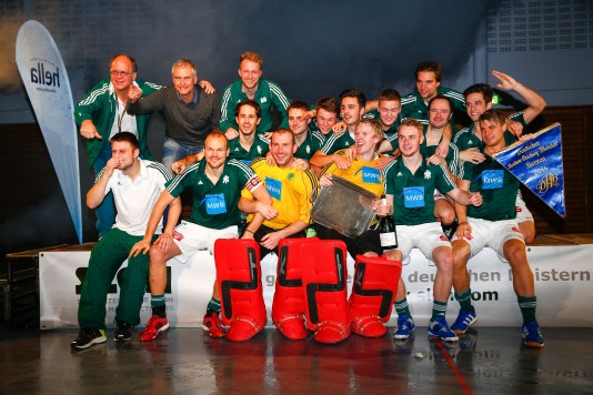 Uhlenhorst Mülheim holte nach 17 Jahren Abstinenz vom Hockeythron einen Deutschen Meistertitel.
