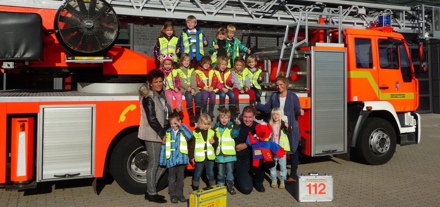 Die Feuerwehr Mülheim an der Ruhr bietet seit 1999 für alle Kindergärten der Stadt eine Brandschutzerziehung für Vorschulkinder an.