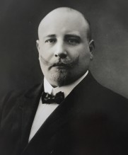 Max Schwenzer senior, Gründer und Leiter der privaten Handelsschule Schwenzer von 1896 bis 1933 - Stadtarchiv