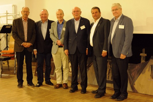 Die neuen MSB-Vorstandsmitglieder mit dem Ehrenvorsitzenden Prof. Dr. Werner Giesen. V.l.: Prof. Dr. Werner Giesen, Klaus Stockamp, Dr. Roland Chrobok, Wilfried Cleven, Frank Esser, Ernst Herzog. 