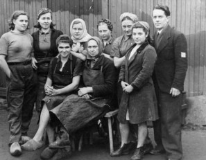 Zwangsarbeiterinnen im Lager des Reichsbahnausbesserungswerks Speldorf