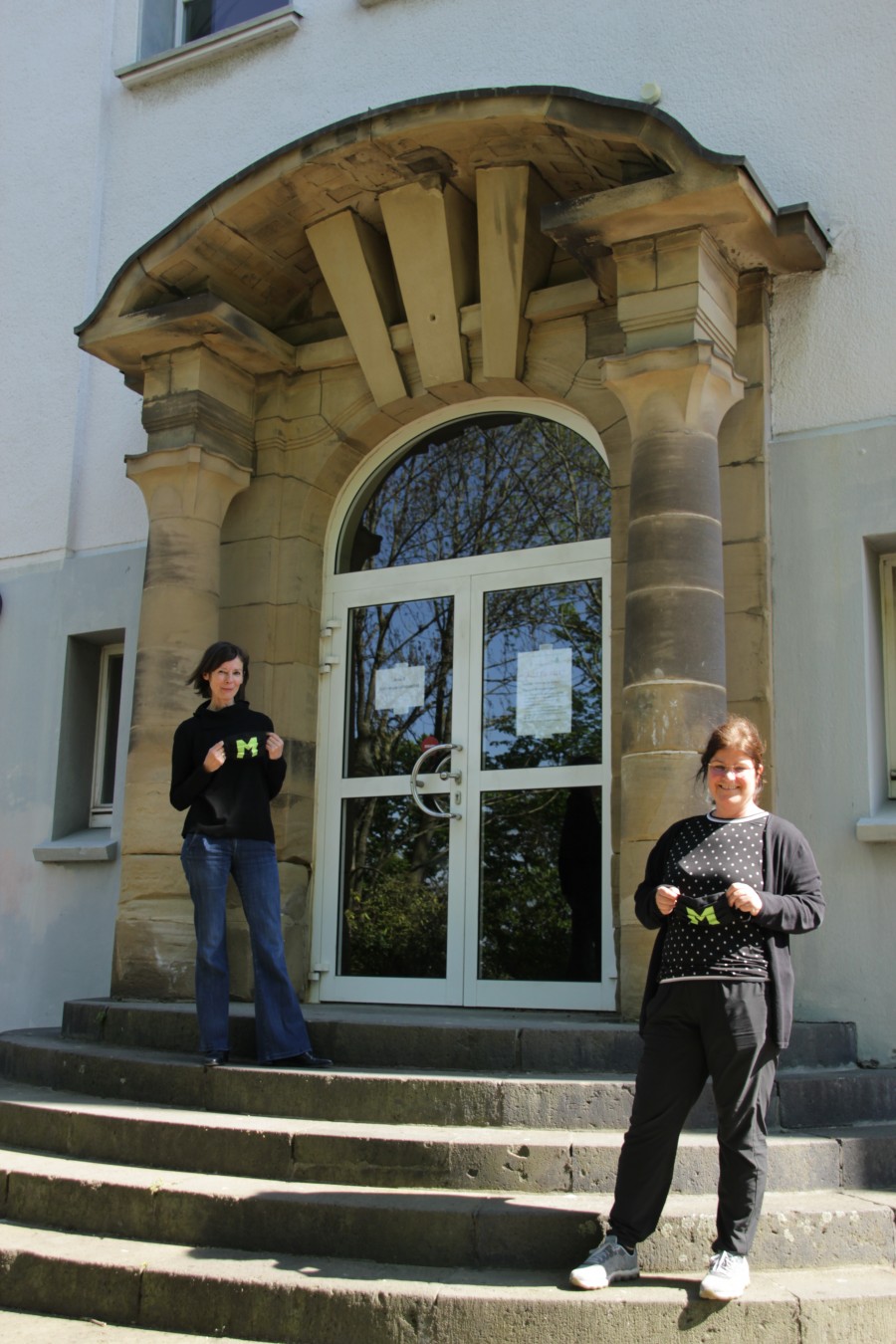 Wie funktioniert Schule jetzt Ein Besuch an der Realschule Mellinghofer Straße: Schulleiterin Judith Koch und ihre Stellvertreterin Grit Freiberg-Scheidt - SMCC