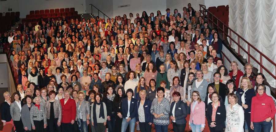 Die Bundeskonferenz der kommunalen Frauen- und Gleichstellungsbeauftragten fand vom 7. bis 9. Mai 2017 statt.Rund 400 Frauen kamen nach Wolfsburg, um über Themen der Gleichstellung zu diskutieren.