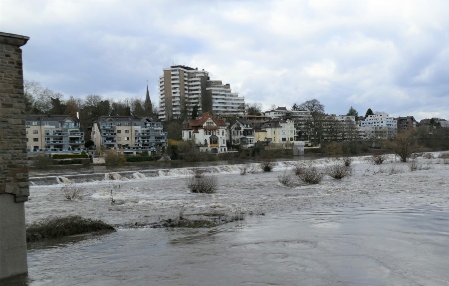 Hochwasser an der Schlagd am RWW-Kraftwerk Kahlenberg - RWW