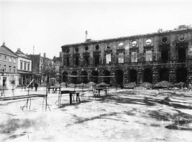 Das im Zweiten Weltkrieg zerstörte Rathaus