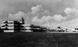 Das Hauptgebäude des Flughafens in den 1930er Jahren