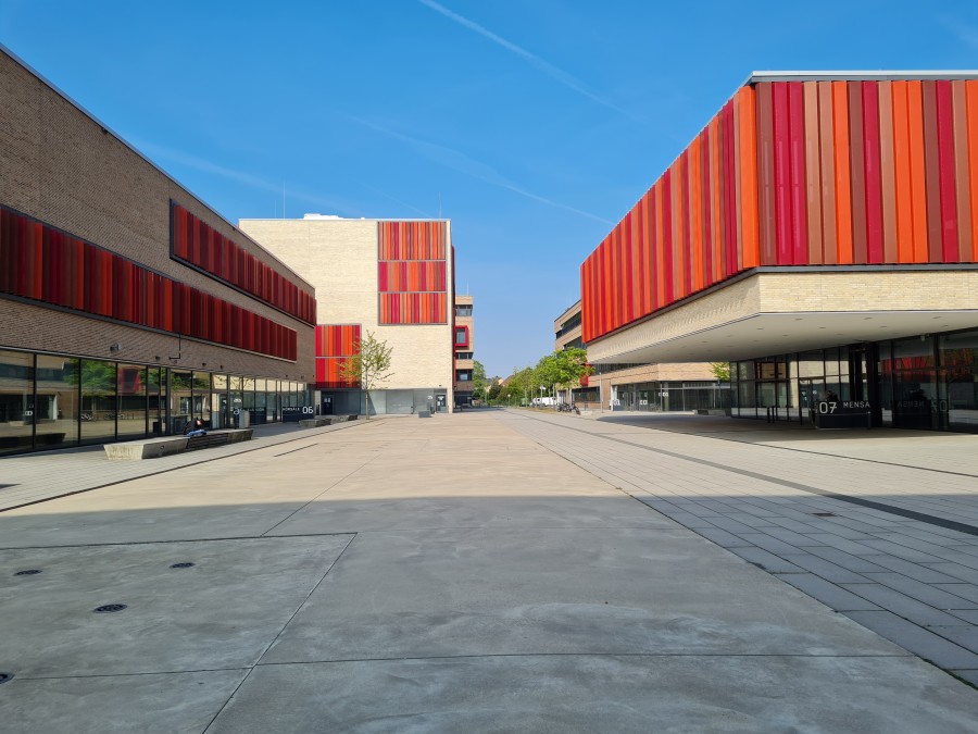 Hochschule Ruhr West, HRW Campus, Sonnenschein - Hanna Hinrichs