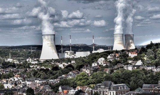 Das belgische Atomkraftwerk Tihange 2. In den letzten Jahren mehrfach wegen Betriebsstörungen vom Netz genommen.